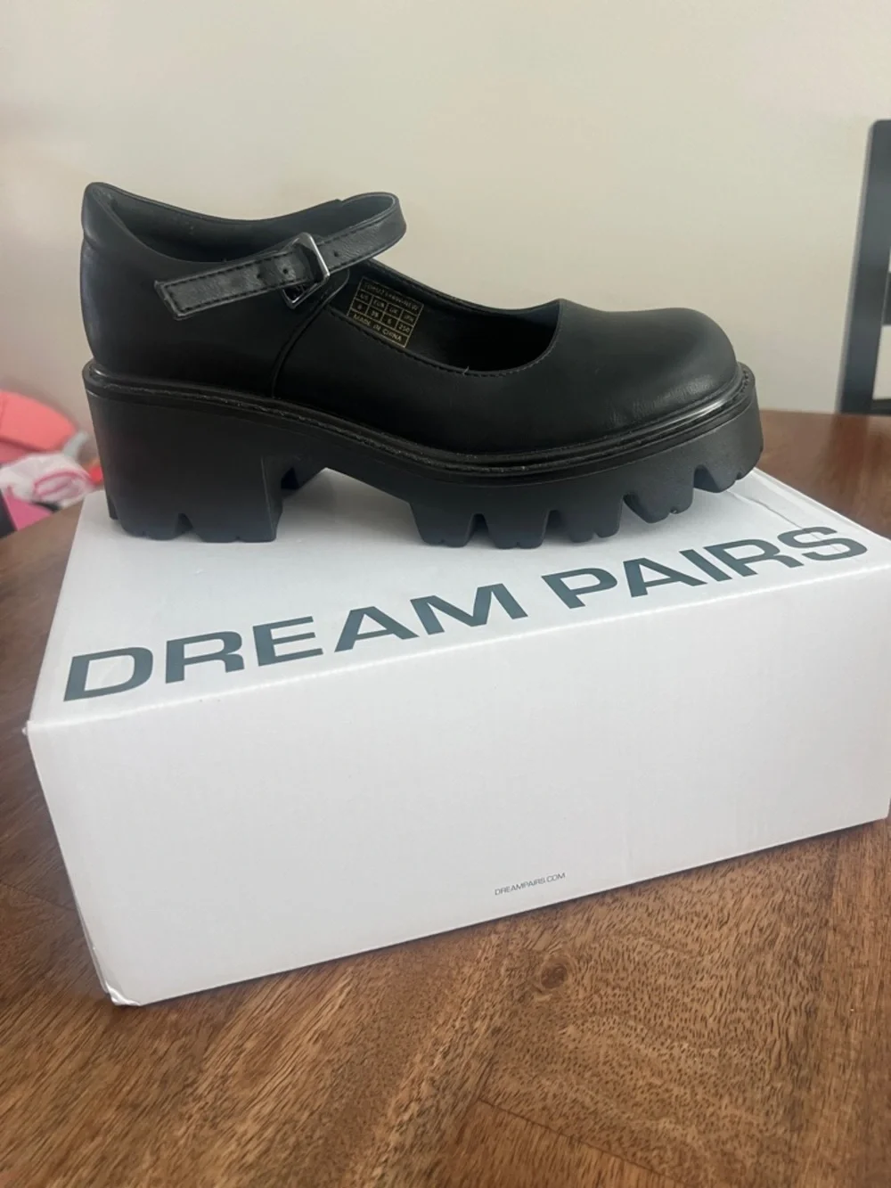 Dream Pairs Black Chunky Mary Jane with Treaded Sole